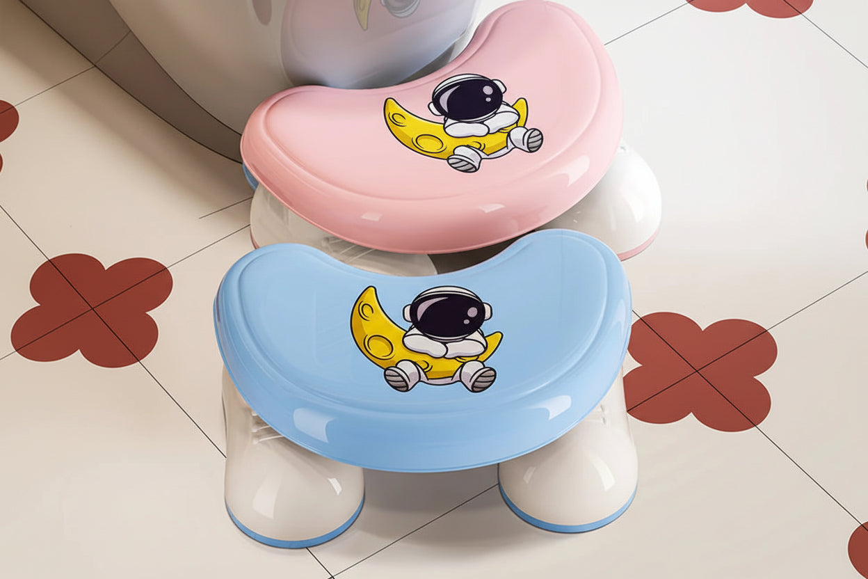 Durable Household Plastic Toilet Stool Thickened Bathroom Footstool Strong Load-Bearing Astronaut Plastic Toilet Stool